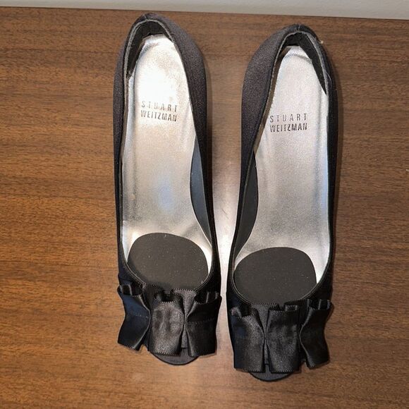 Stuart Weitzman Black Gigi Ritz Peep Toe Heels, Size 8 - Picture 3 of 12